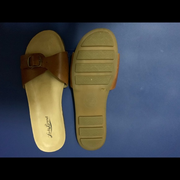 New! Lucky Brand sandals - Picture 2 of 2